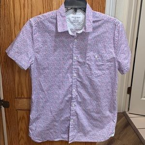 Men’s floral short sleeve button up